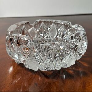 Elegant Large LED Crystal Ashtray.